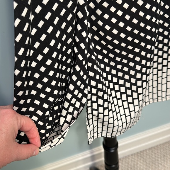 Catherine’s black and white long sleeve blouse Size 14/16W - Picture 5 of 6